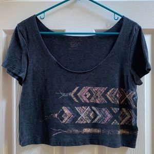 American Eagle Crop Top with Tribal / Aztec Print Size Medium